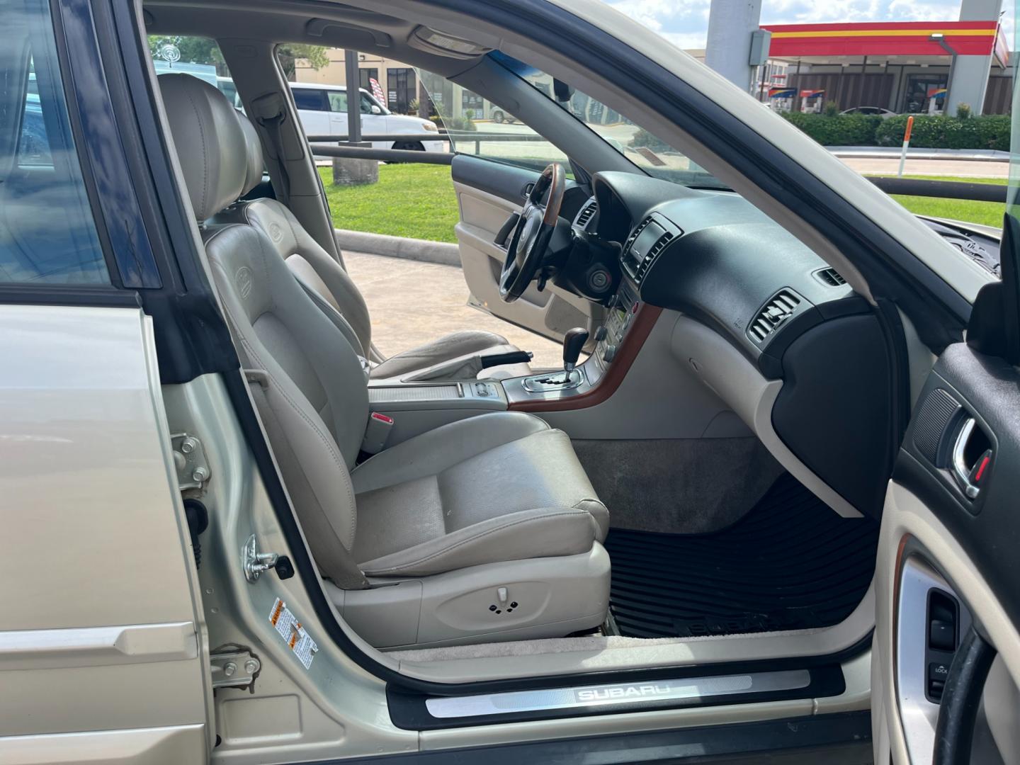 2005 GOLD /TAN Subaru Outback 3.0R L.L.Bean Edition Wagon (4S4BP86C354) with an 3.0L H6 DOHC 24V engine, 5-Speed Automatic Overdrive transmission, located at 14700 Tomball Parkway 249, Houston, TX, 77086, (281) 444-2200, 29.928619, -95.504074 - Photo#11